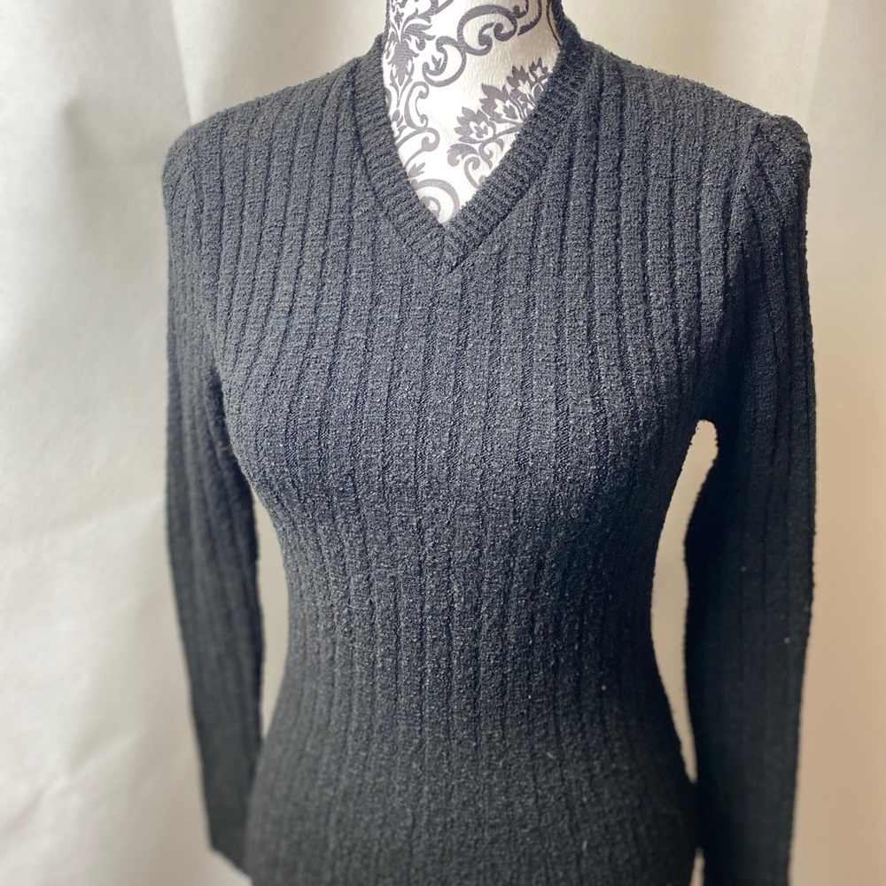 MICHAEL STEWART soft V-neck knit top.